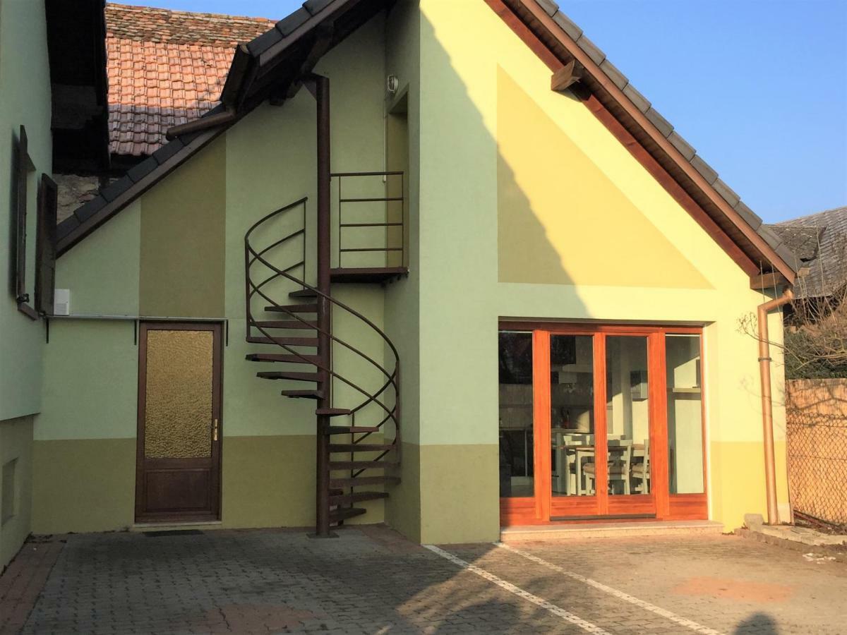 Le Cigogneau-Studio Alcove Au Calme Sainte-Croix-en-Plaine Exterior photo